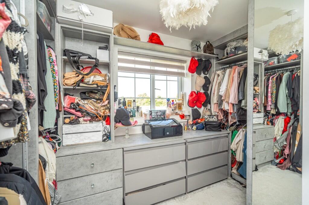 Bedroom 3/Dressing
