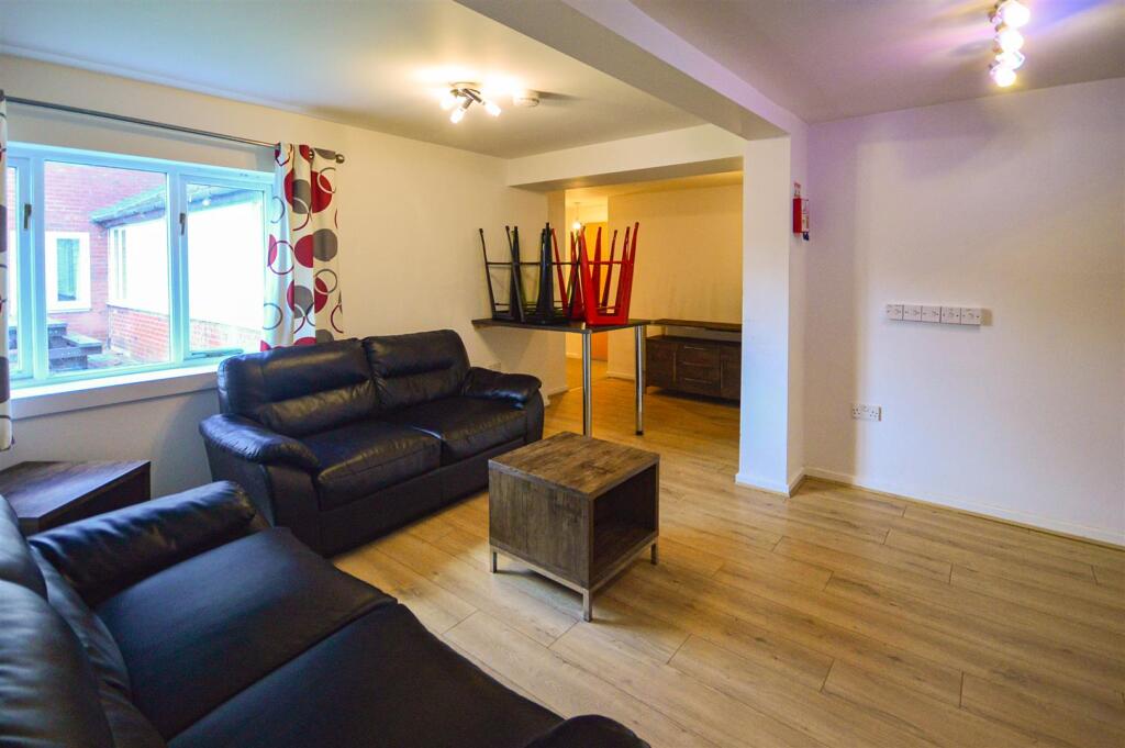Common Area.jpg