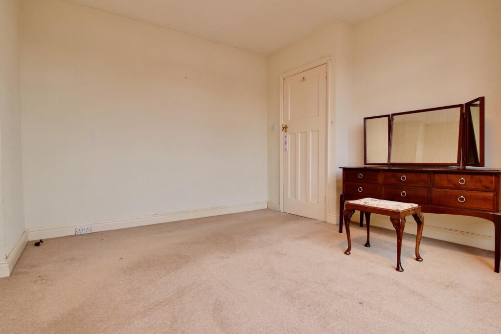Bedroom 2 - reverse view