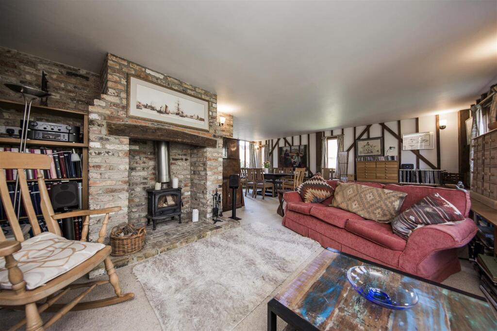 Open Plan Lounge Diner