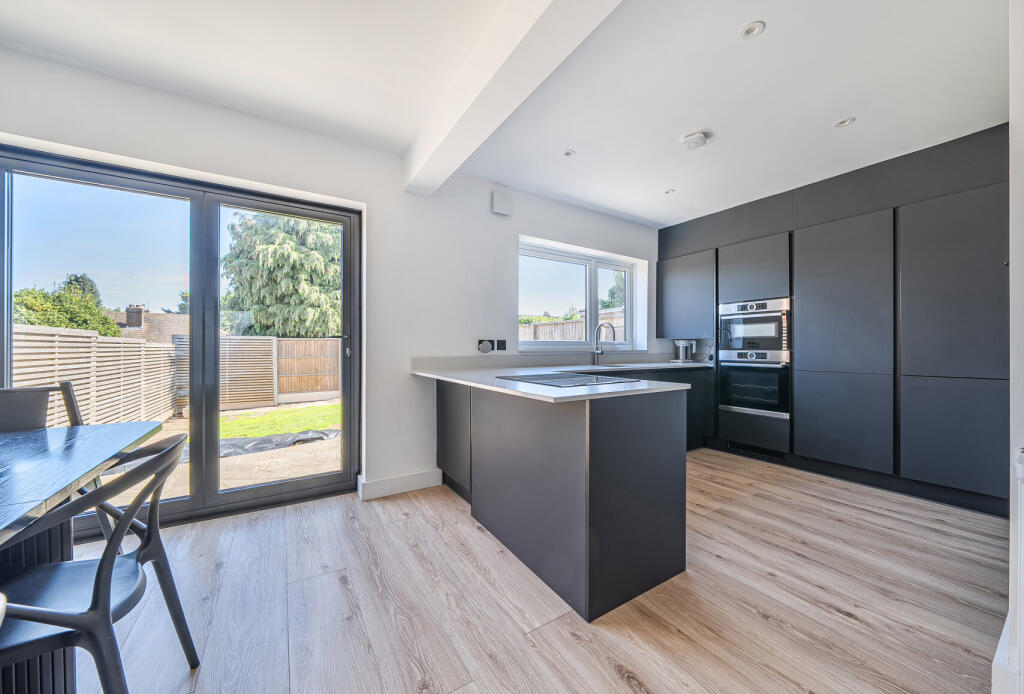 1359979-13-68dbcf...