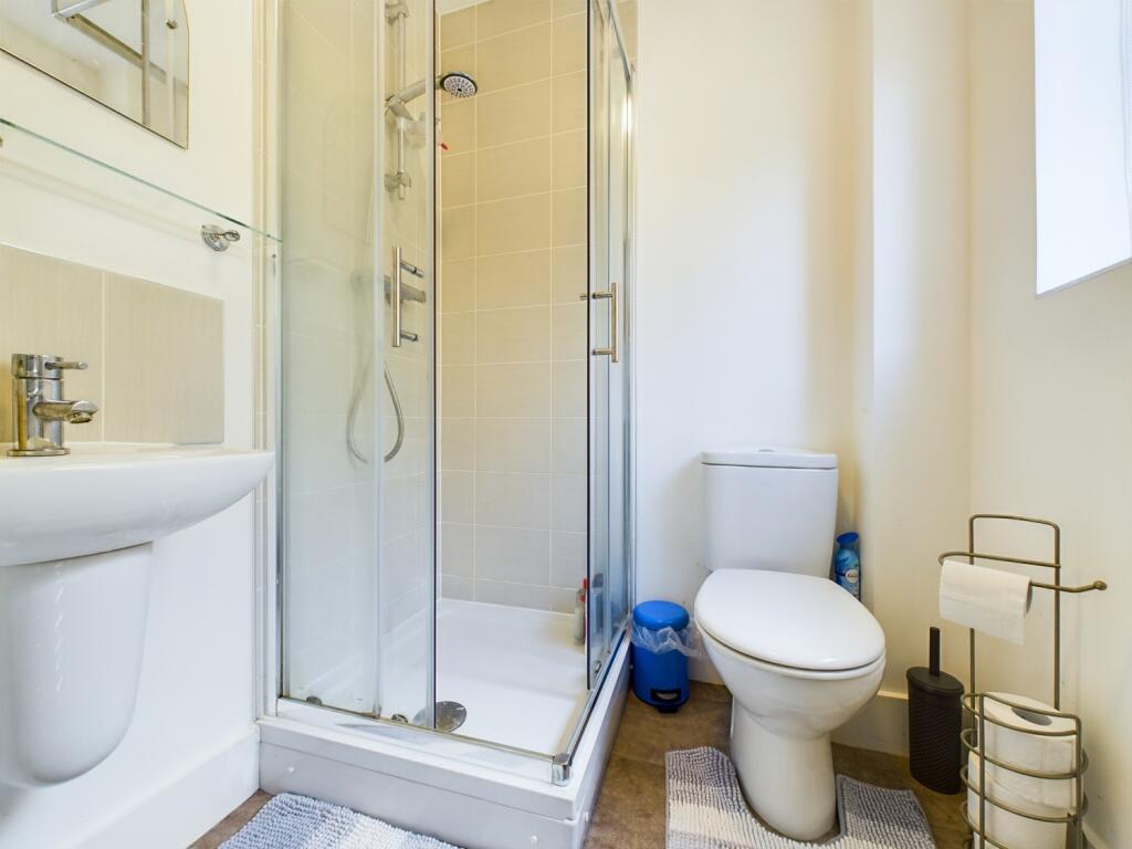 Ensuite to Bedroom One