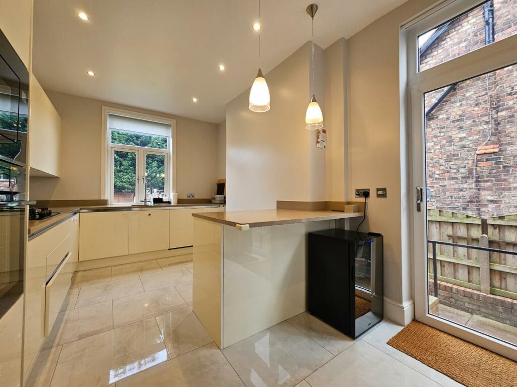 Breakfast Kitchen
