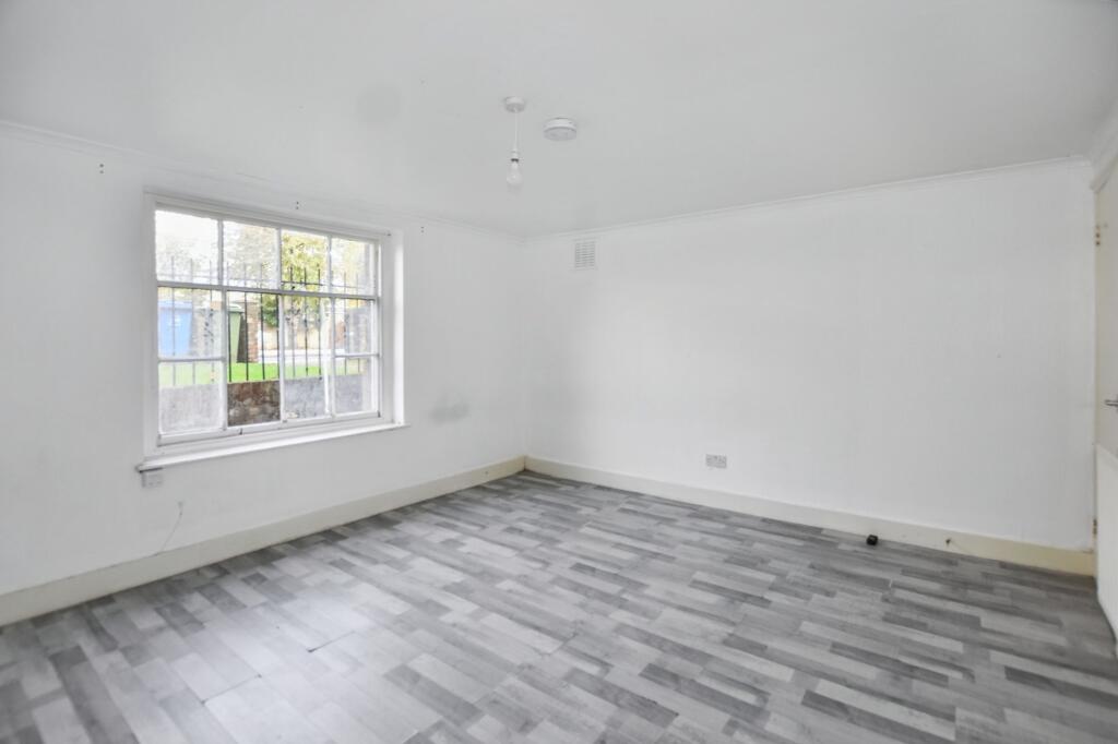 Flat A, 104 Peckham Hill Street, Peckham, London, SE15 5JT