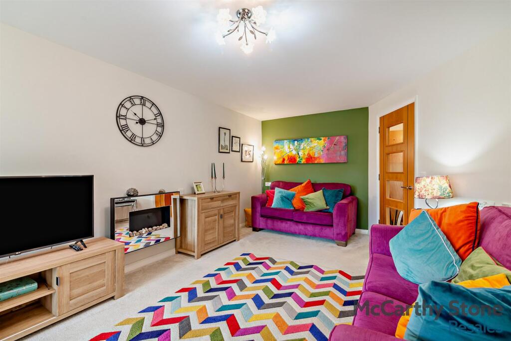 8663728-interior08-800.jpg