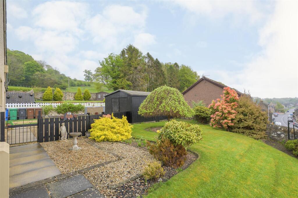 21 Main Street 004.jpg