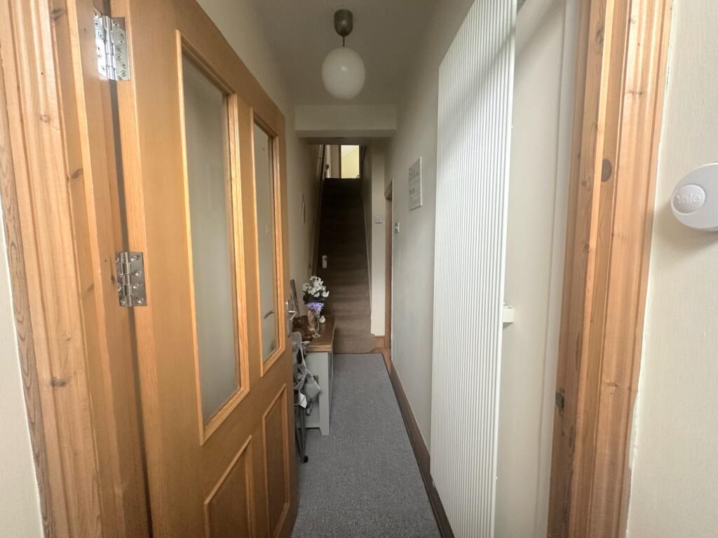 8F7AB96F-2978-4A5C-A469-CBE5A7DBC400