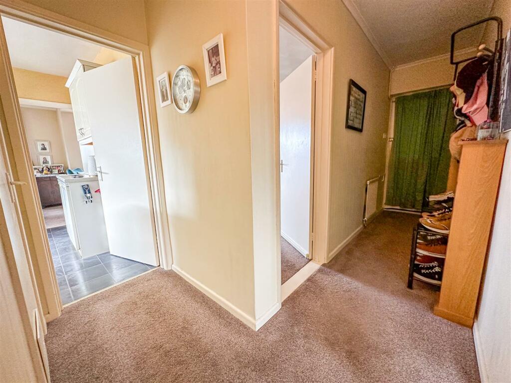 ENTRANCE HALLWAY
