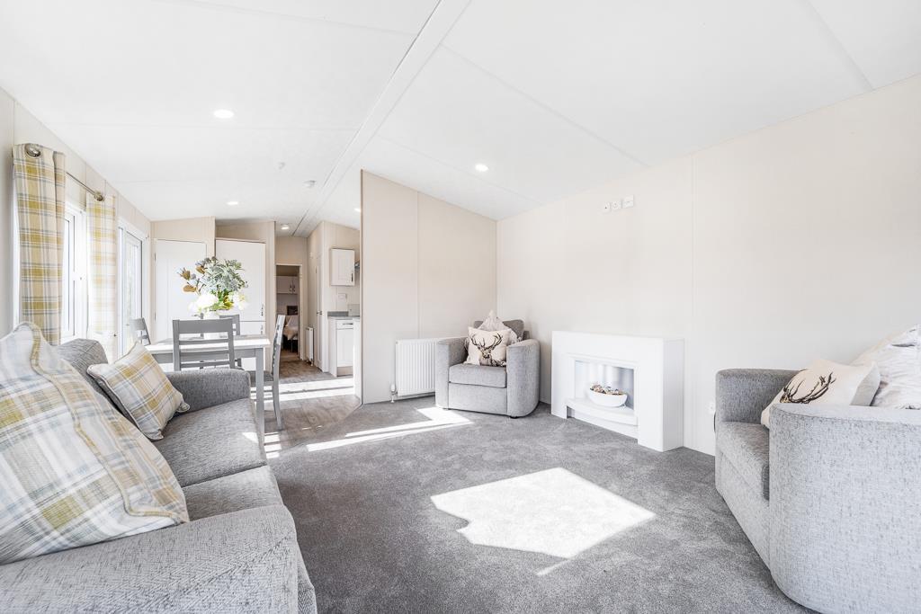 Swan Lake Country Park (Swineshead)-40.jpg