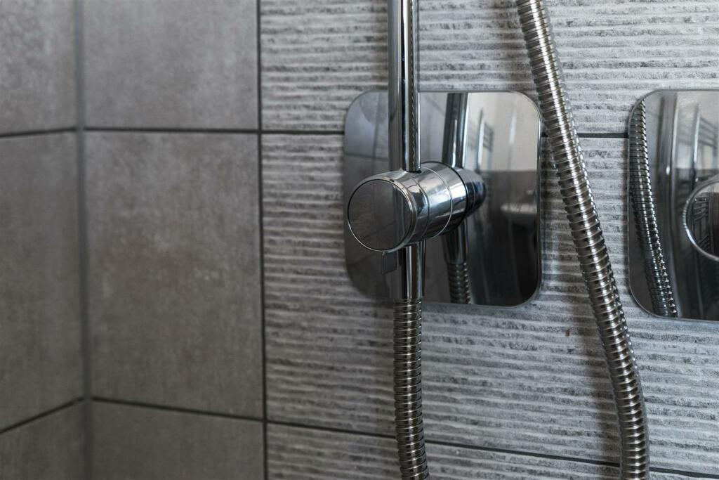 Shower Detail
