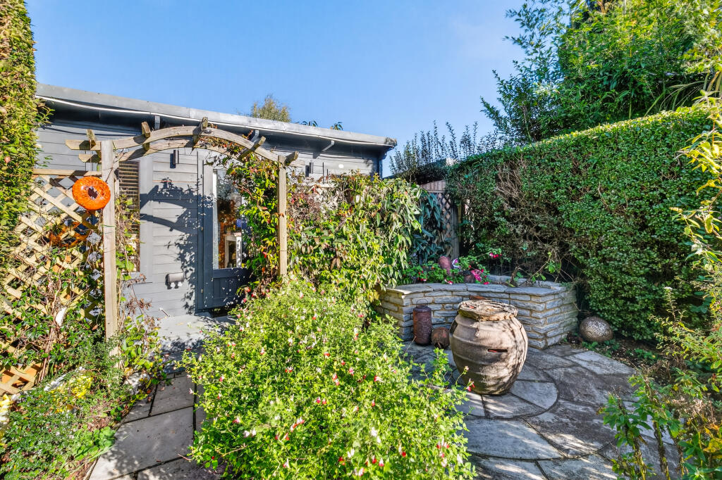 91victoriaroadlarge4