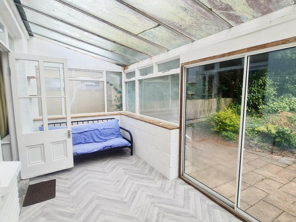 Conservatory Lean-to