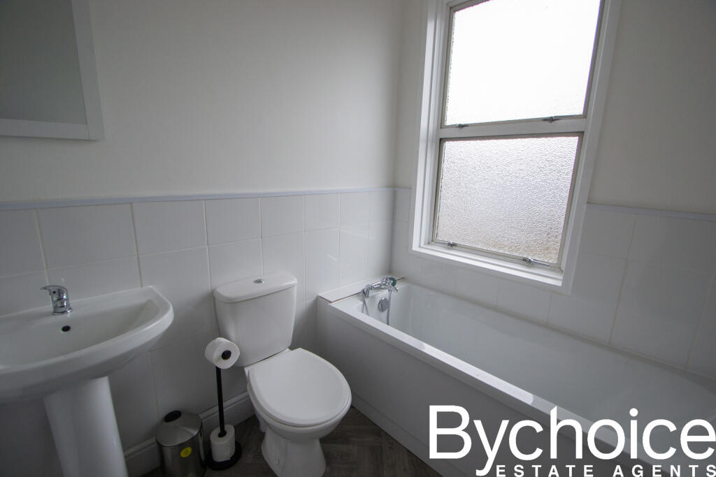 pightle bathroom photo 