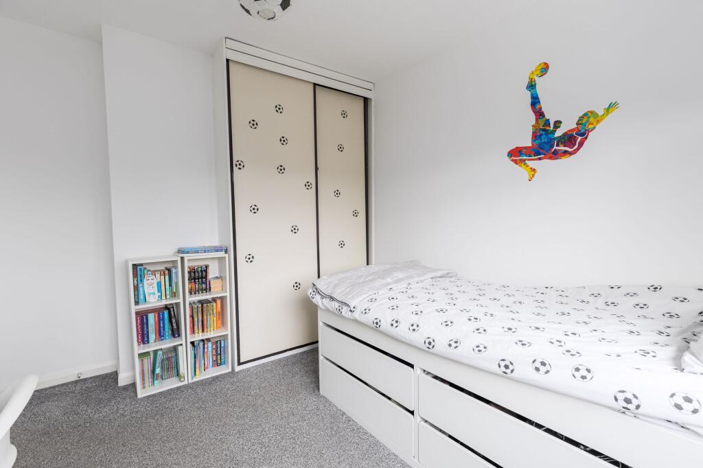 Capsey Road, Ifield, RH11