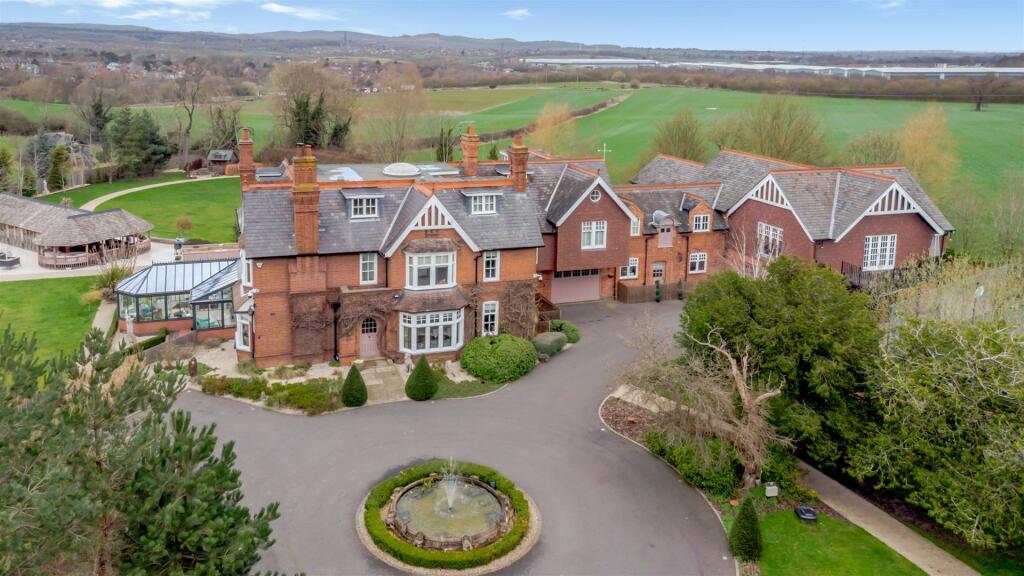 Holmewood Front Aerial