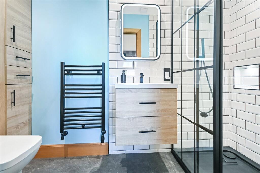 Ensuite
