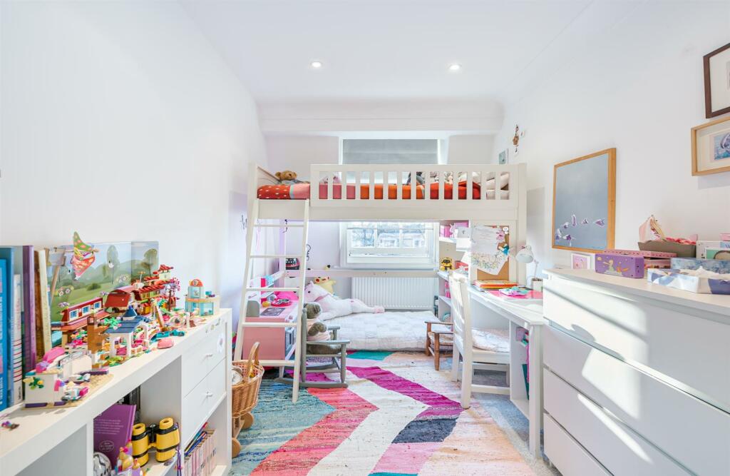 Coleherne Court 190-15-2. Low Res.jpg