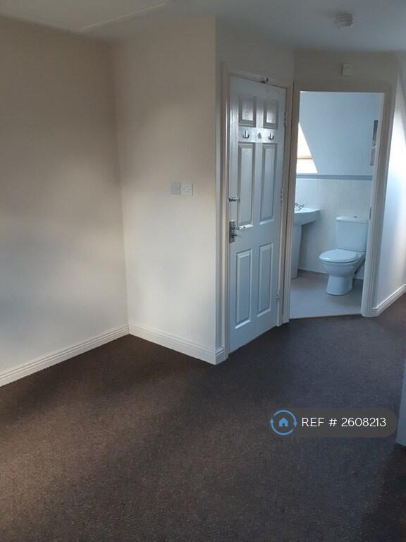 2nd Floor Double Loft Bedroom With Ensuite