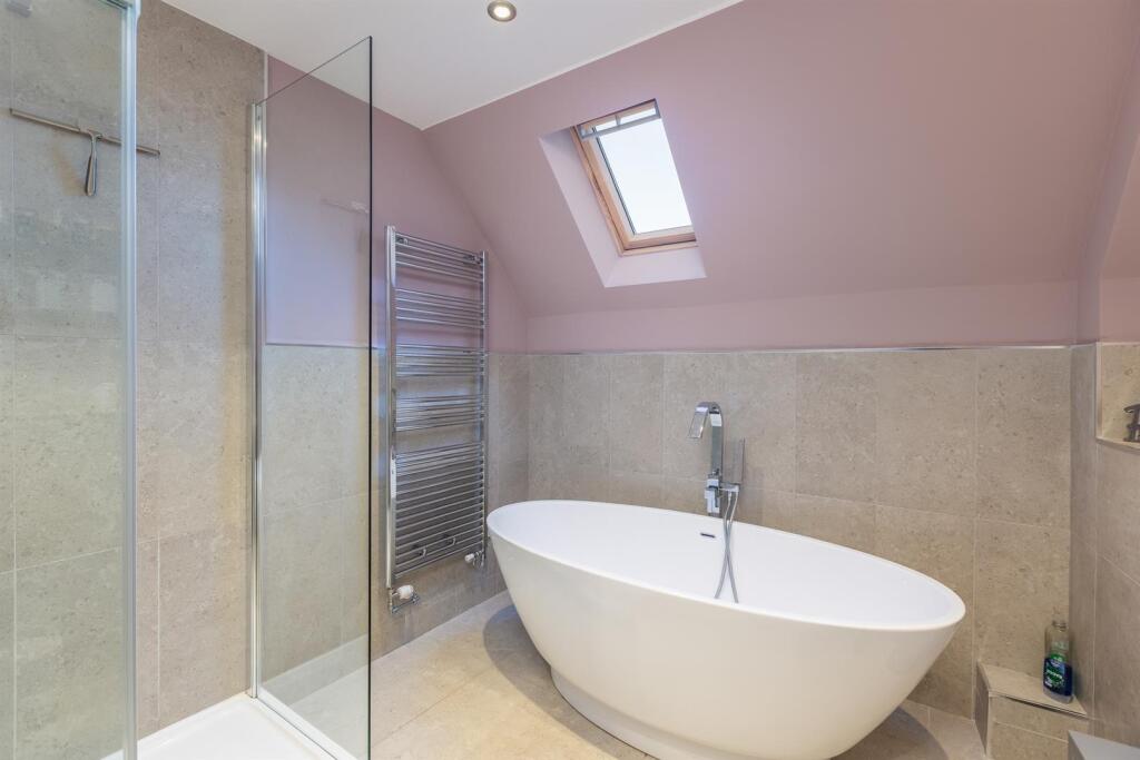 Principal Bedroom Suite