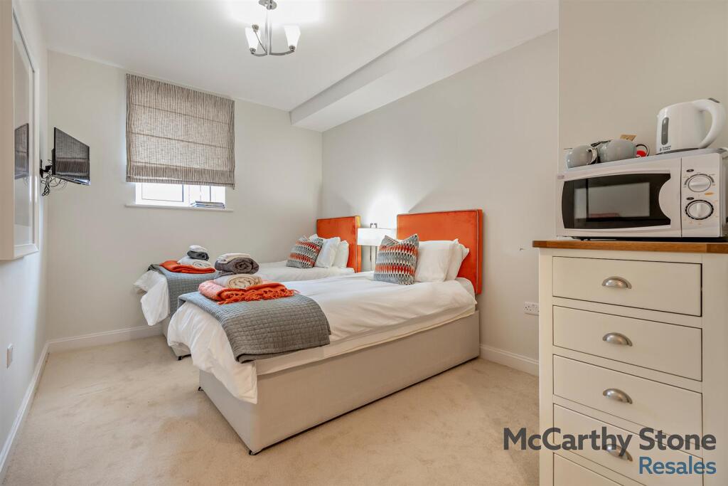 8659899-interior15-800.jpg