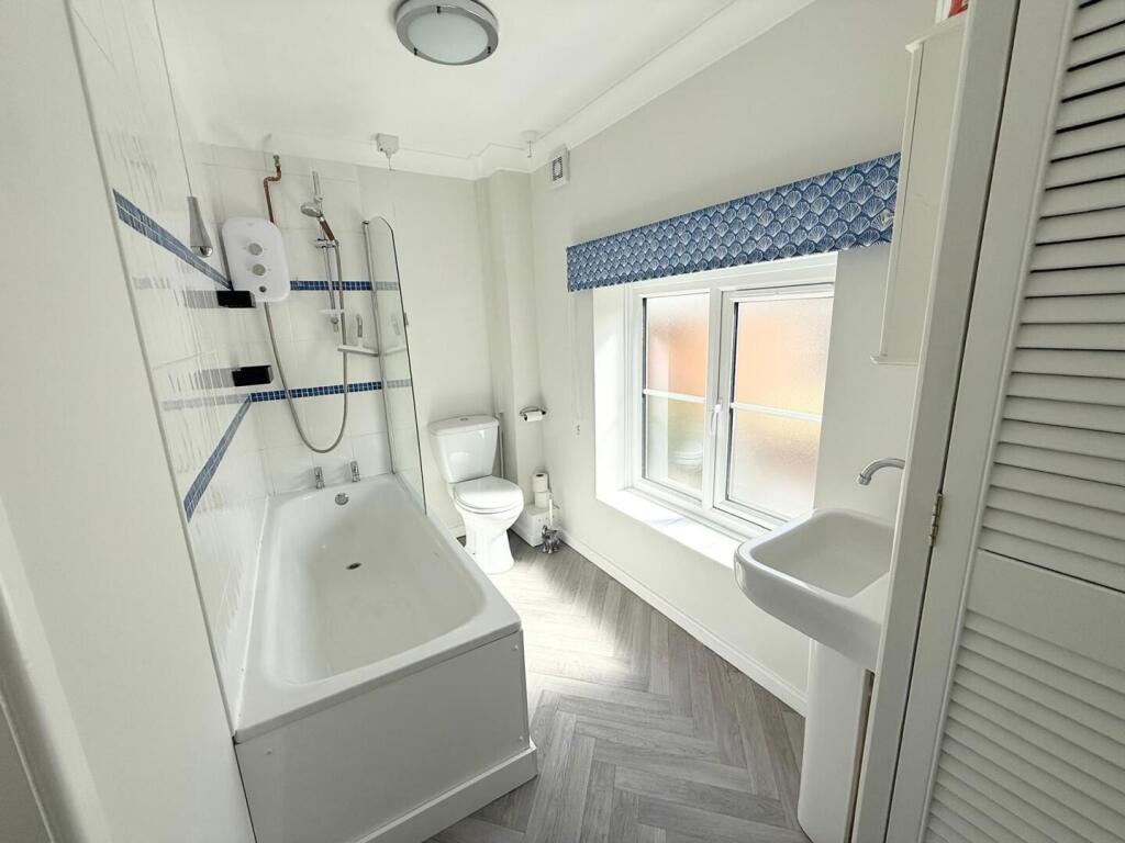 WhatsApp Image 2025-09-10 at 13.02.41_478ae40b.jpg