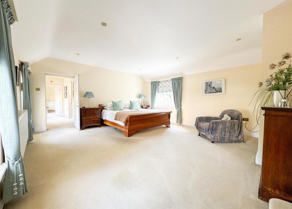 PRINCIPLE SUITE