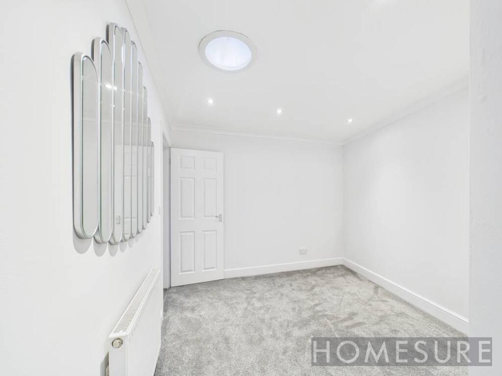 Dressing room/Office