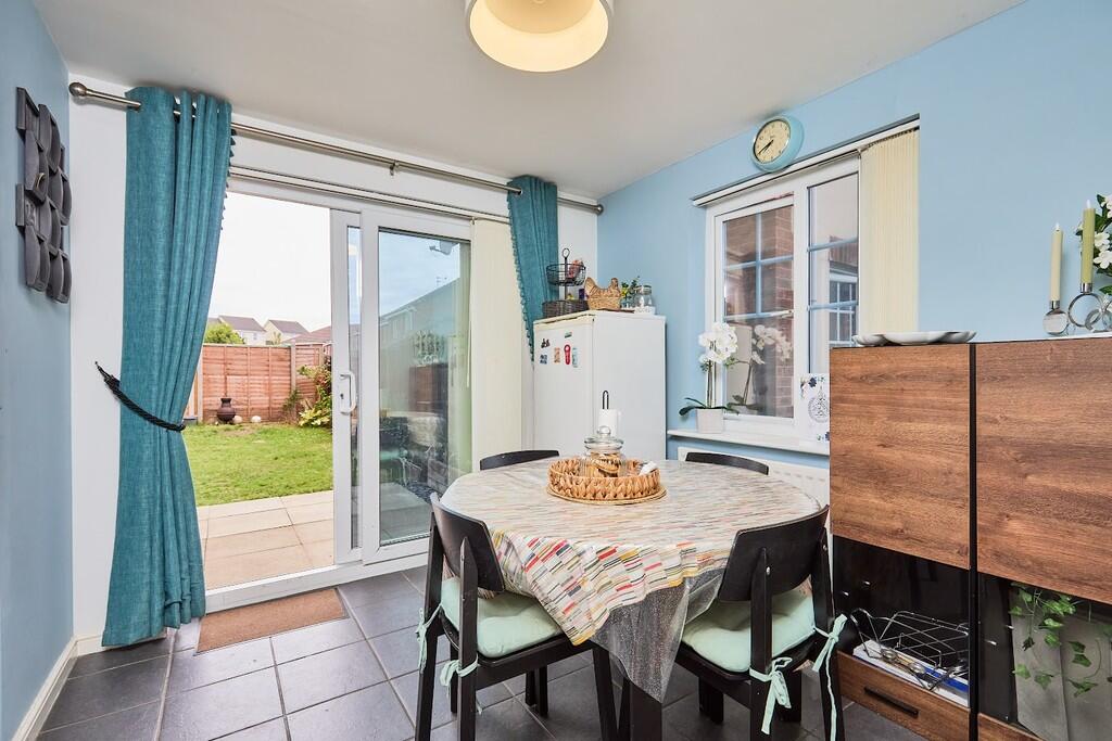 Edward Knight 202...