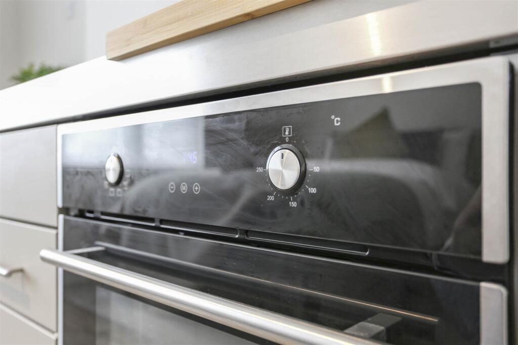 1508626323 - F3 - 4.jpg