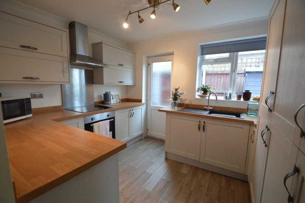14 Warburton Avenue kitchen.JPG