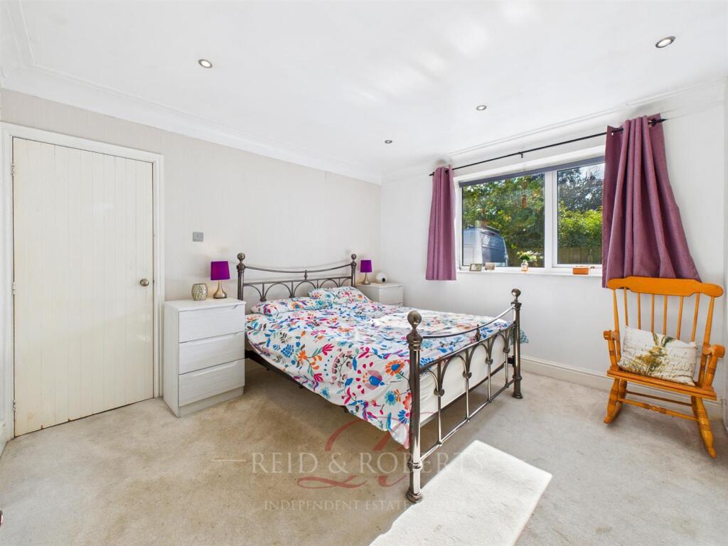 STILL002-MAINBEDROOM.jpg