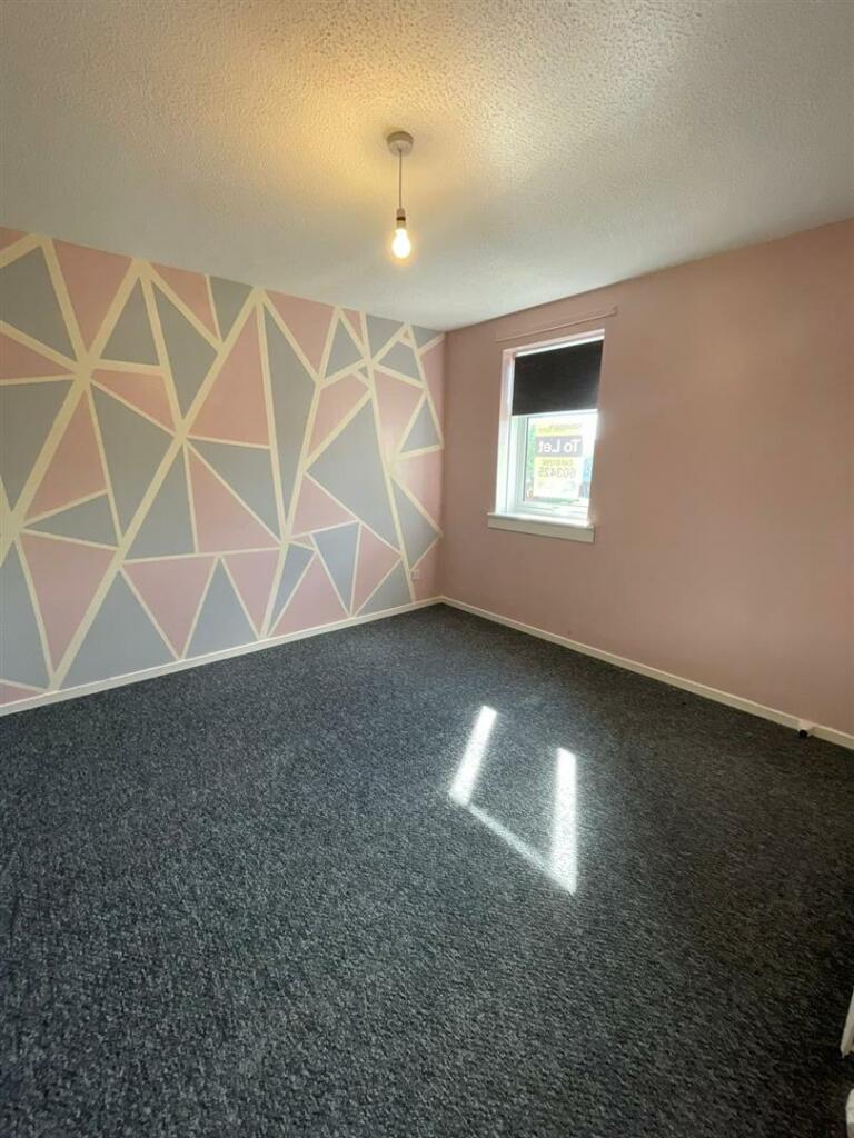 27 Kersland Foot Bedroom2.jpg