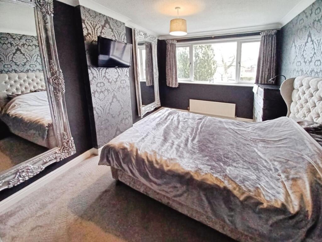 pbox-bedroom-342599.jpg