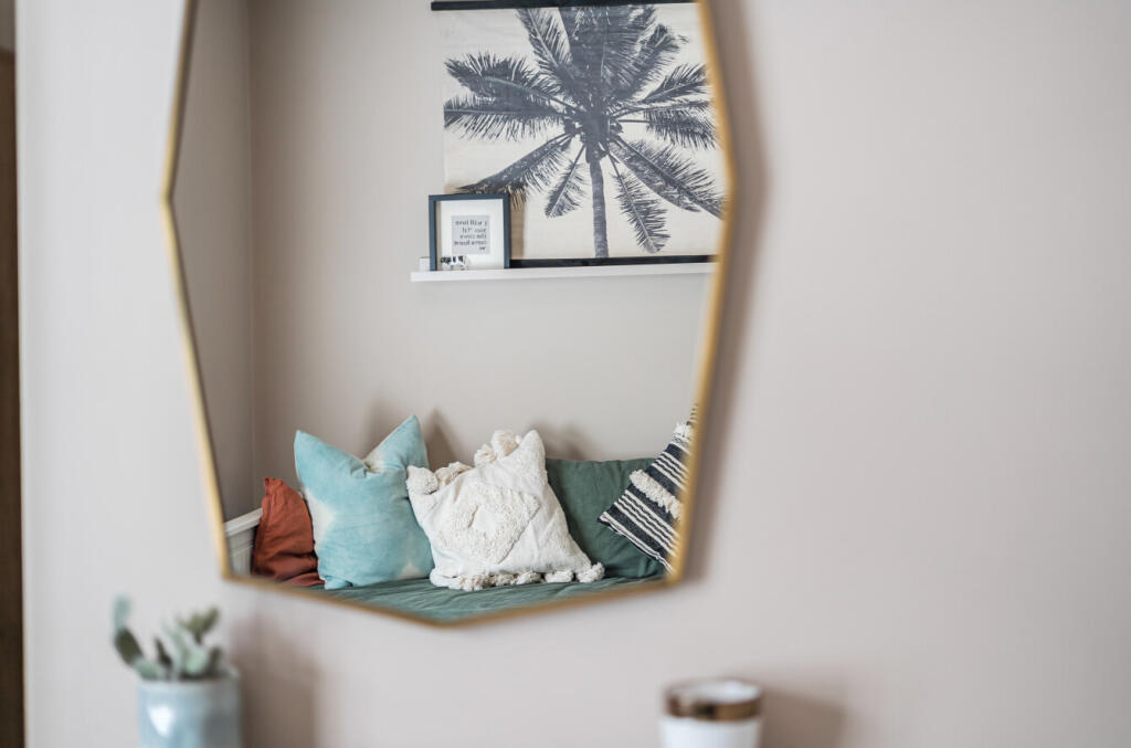 1335504-22-68adec...