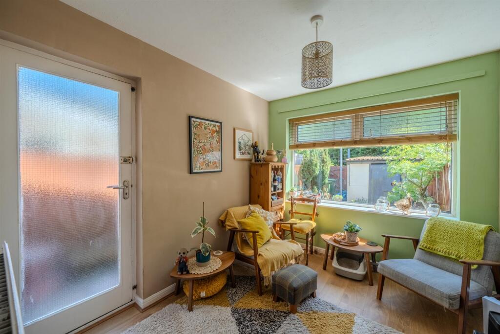 27 Belle Vue Road-19.jpg