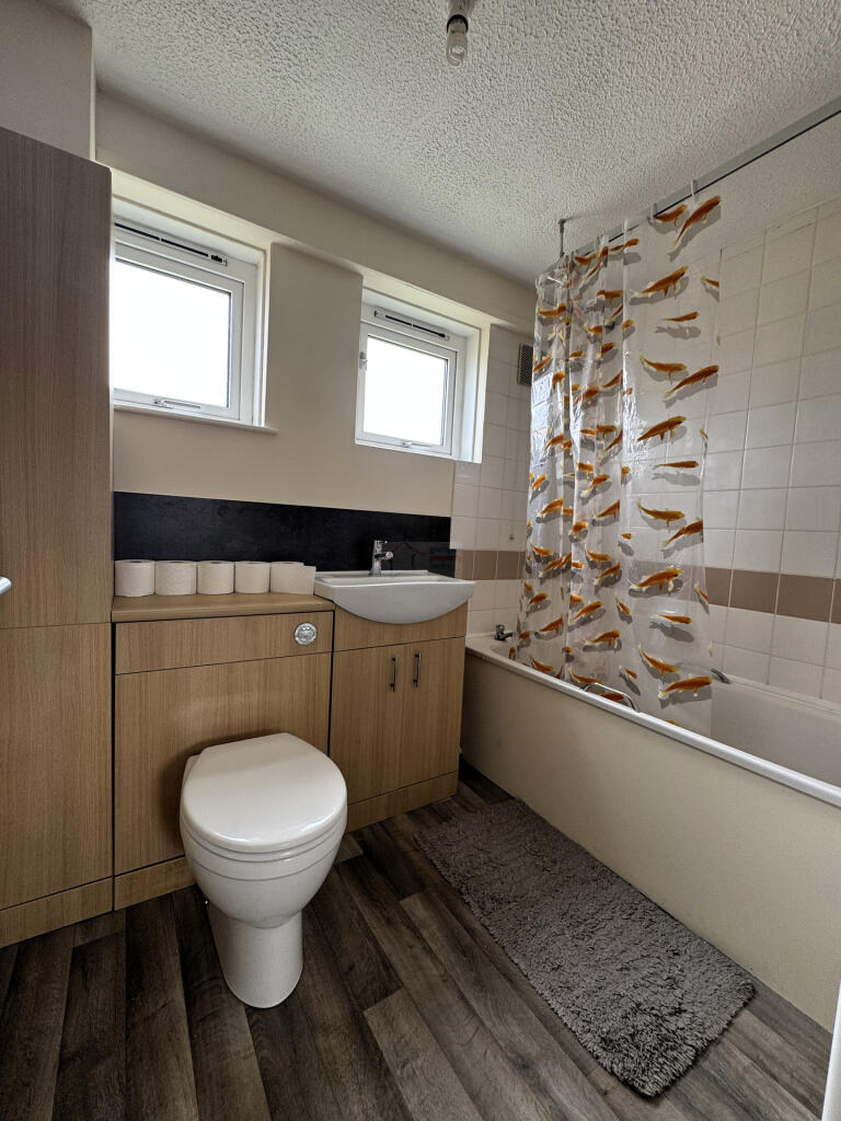 Bathroom.JPG