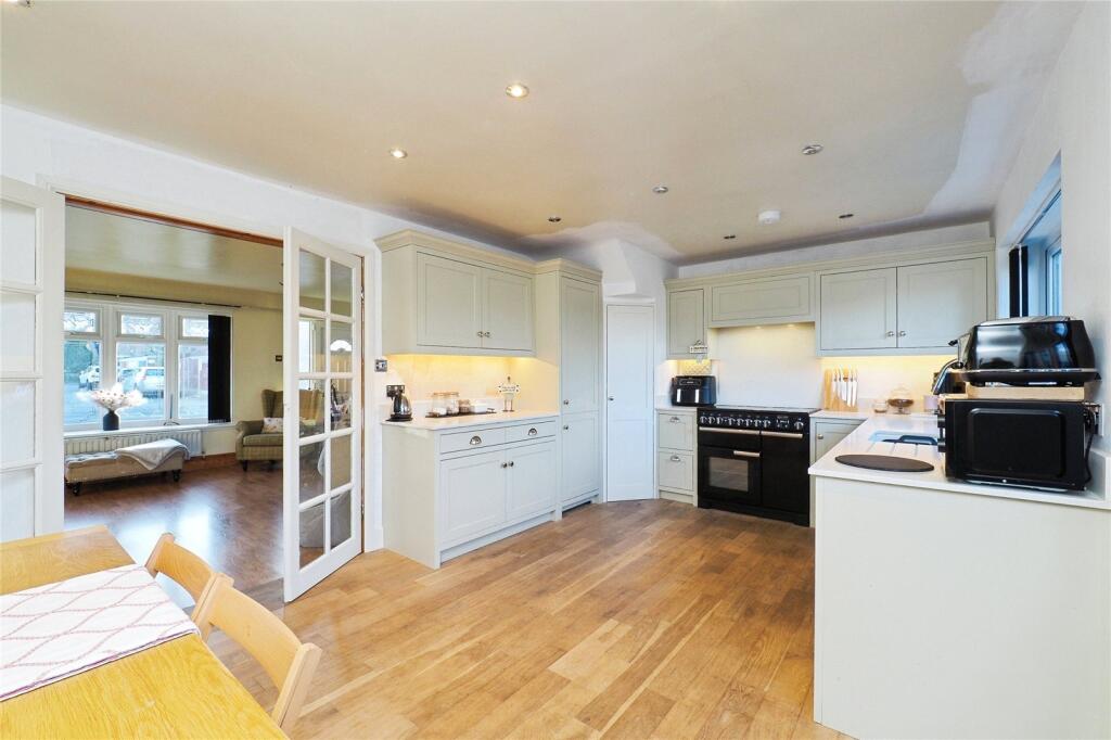 Fitted Kitchen