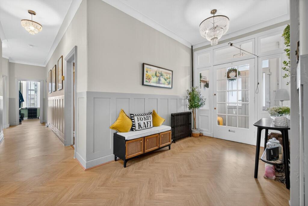 5_1 gogoside drive, largs _04.jpg