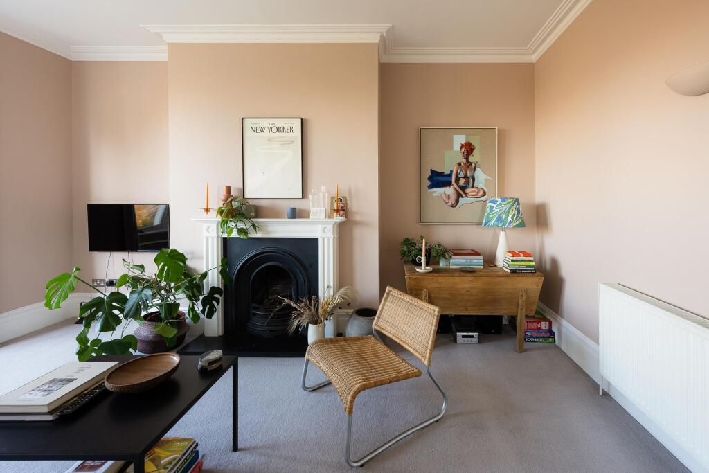 Living room ()