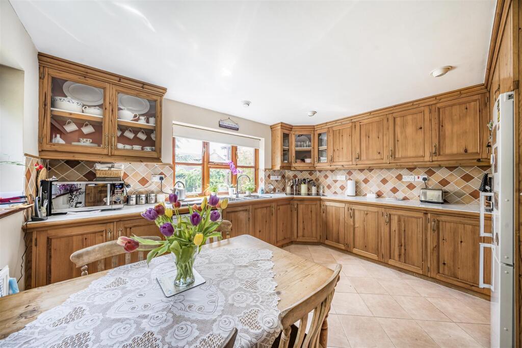 Apple Dene, 27 Careys Road, Pury End (8).jpg