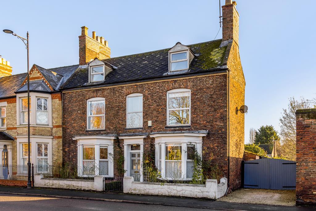 2 Welland House (Spalding)-16.jpg