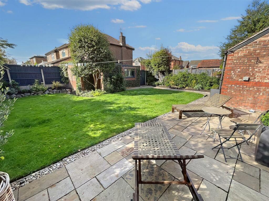 Gardens Aspect 2.jpg