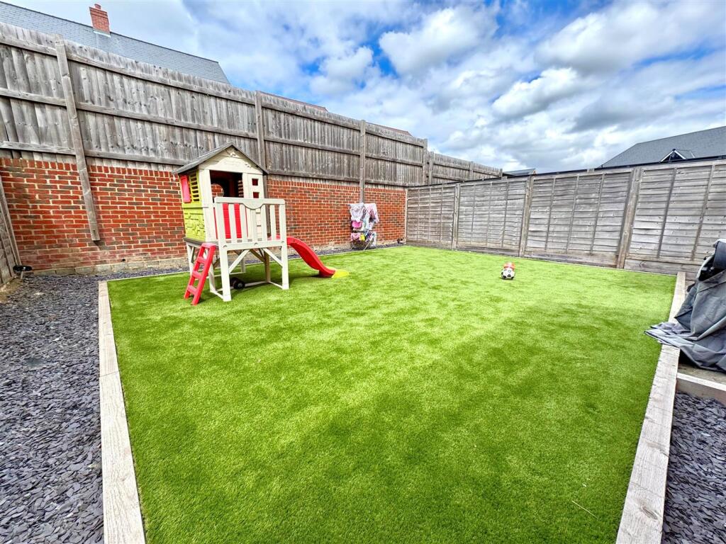 garden 4.jpg