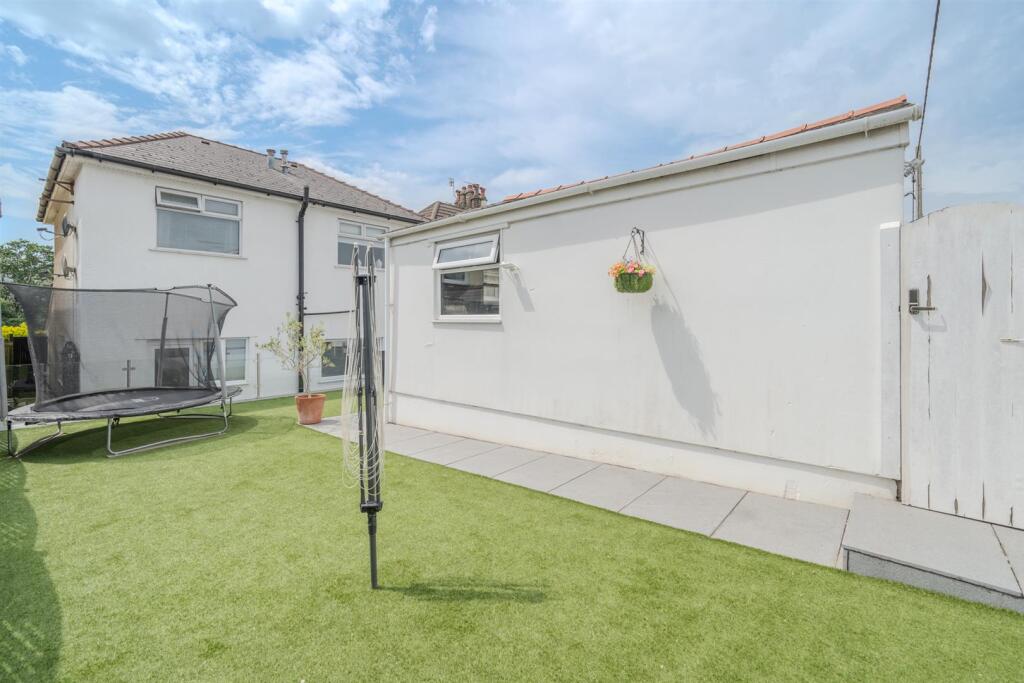 194 The Highway-38.jpg