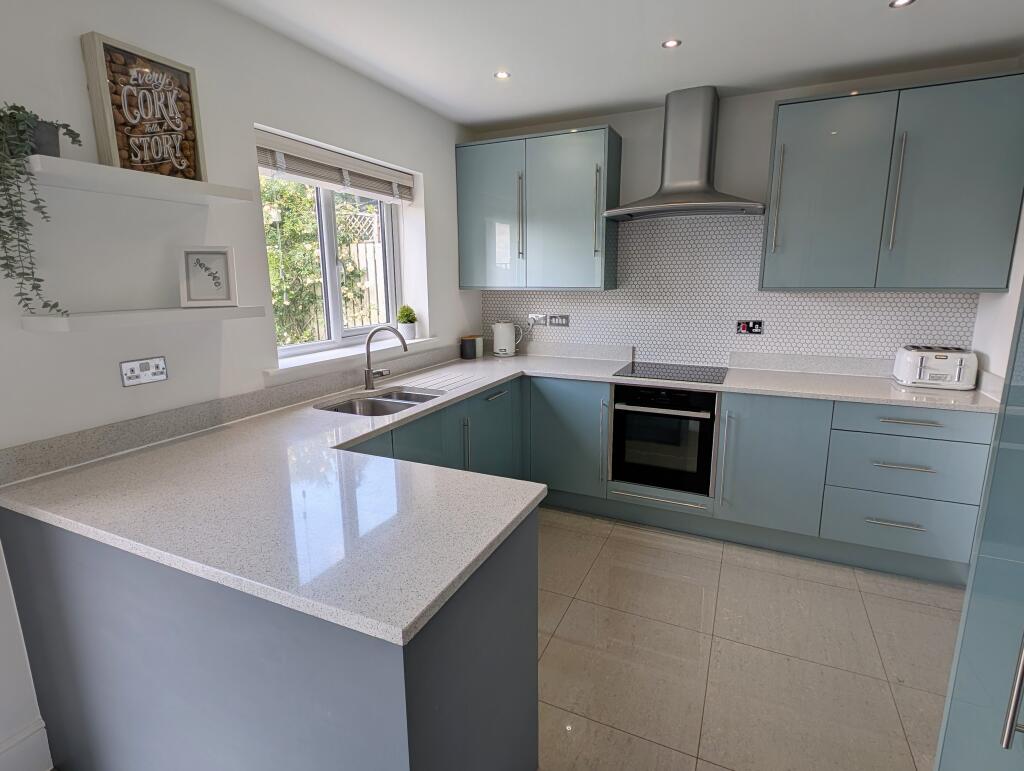 Kitchen 1