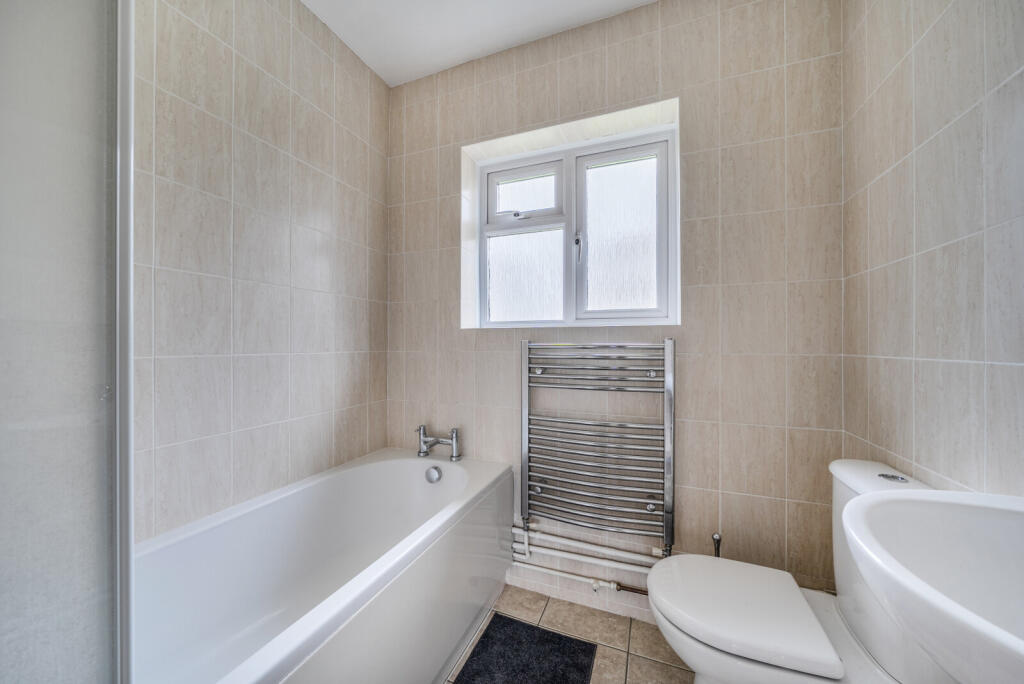 1386739-8-69315af...