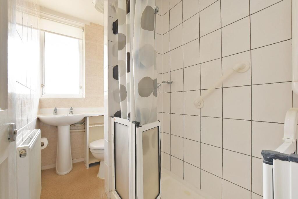 Netherthorpe, shower room.jpg