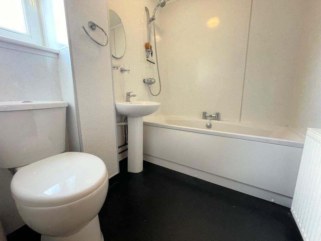 IMG-20250425-WA00...