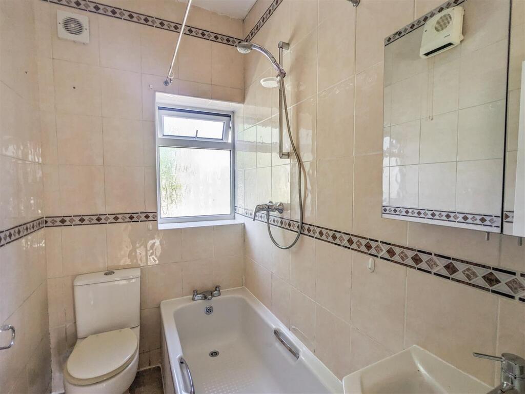 13-05-2025__21-16-02_PXL_20250513_140638725.qWepv.