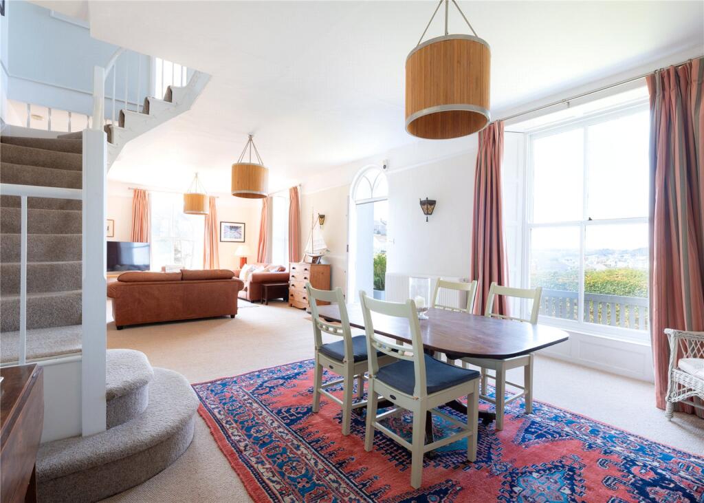 Open-Plan